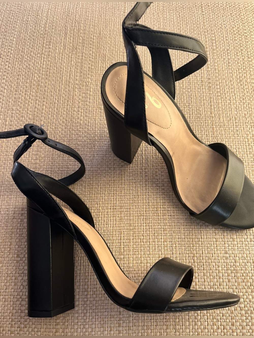 Mix No. 6 Women's Black Sandals